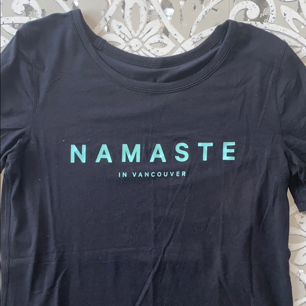 LULULEMON Black Namaste in Vancover Love Tee - Picture 4 of 8